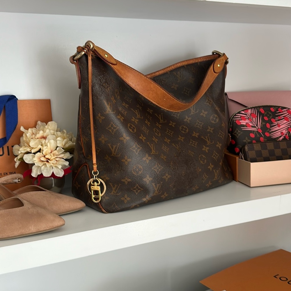 🌟⚡️Final price Drop✨⚡️. Louis Vuitton Delightful MM